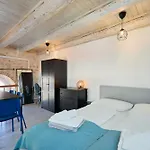 Dominium Premium Location Suites