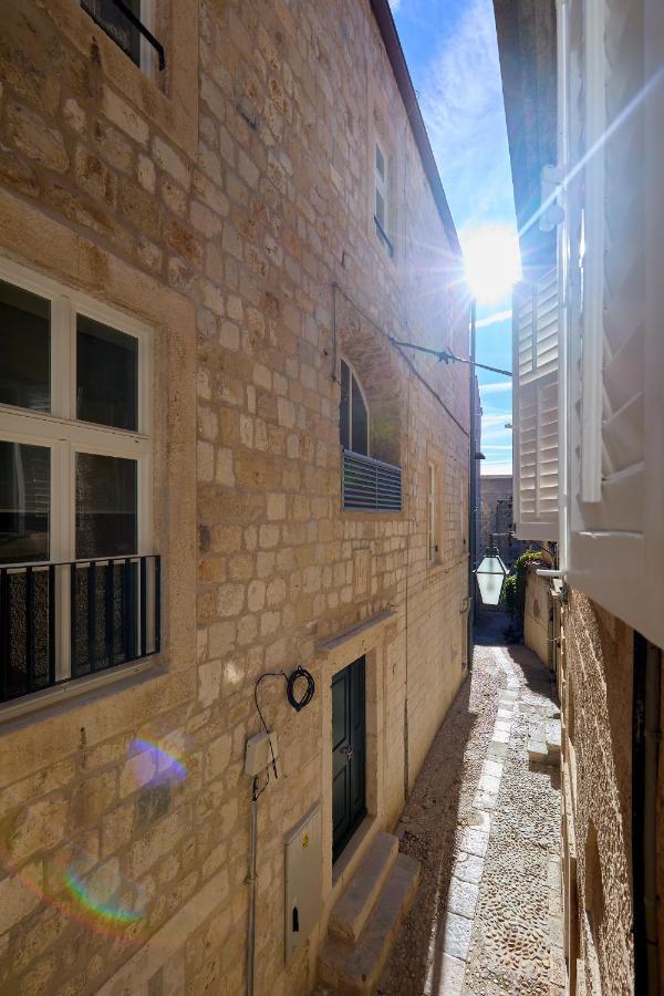 Dominium Premium Location Apartment